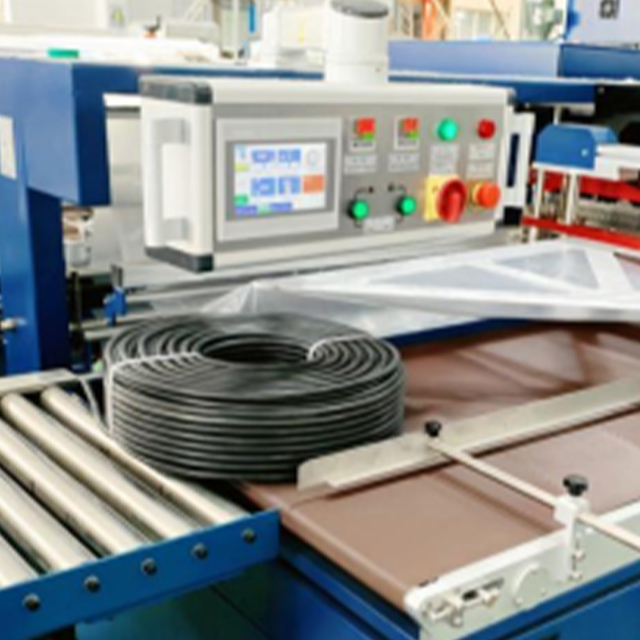 ZX-3000 Automatische Spirale/Billing/Schrumpfpackmaschine, 500 Einheiten/Stunde, Edelstahlrahmen, IoT-fähig